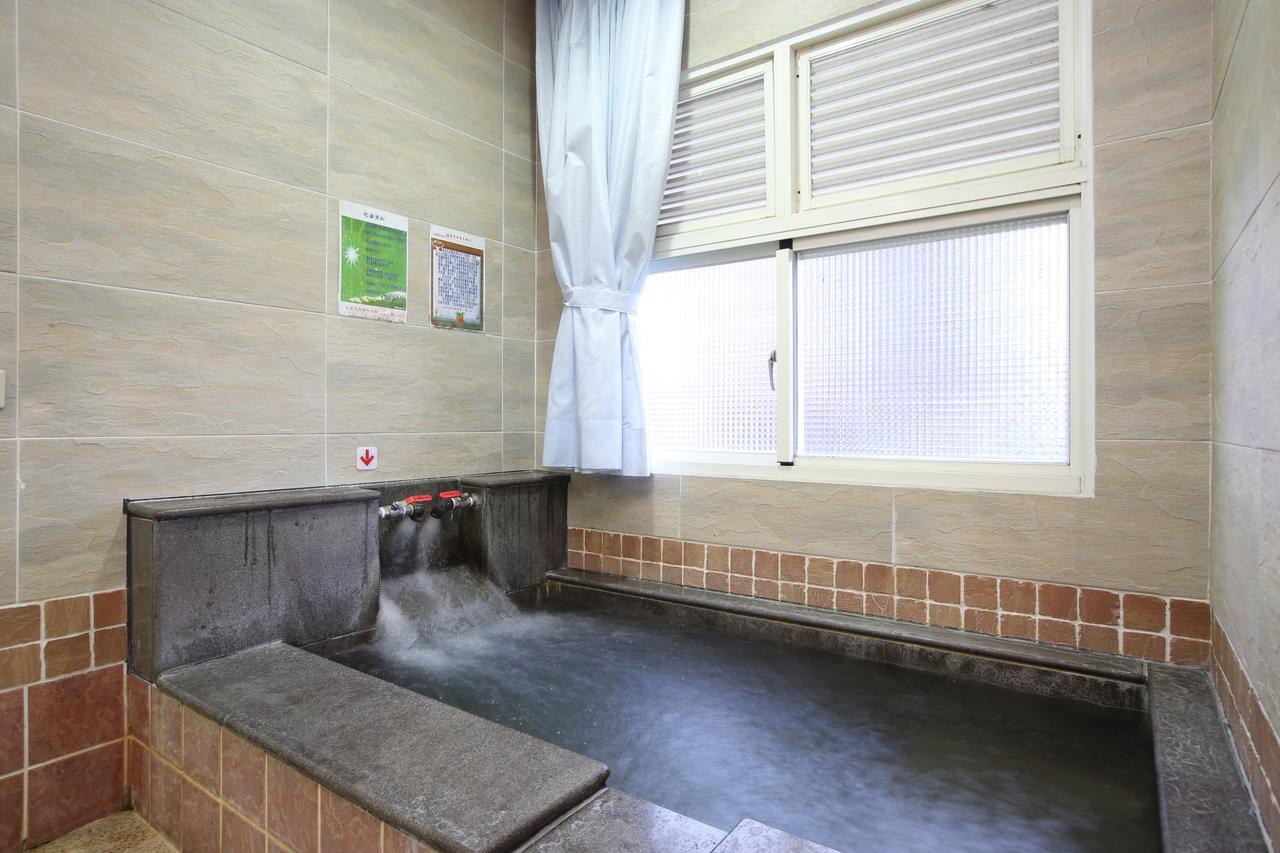 Cyuan Tang Hot Spring Hotel Jiaoxi Exterior foto